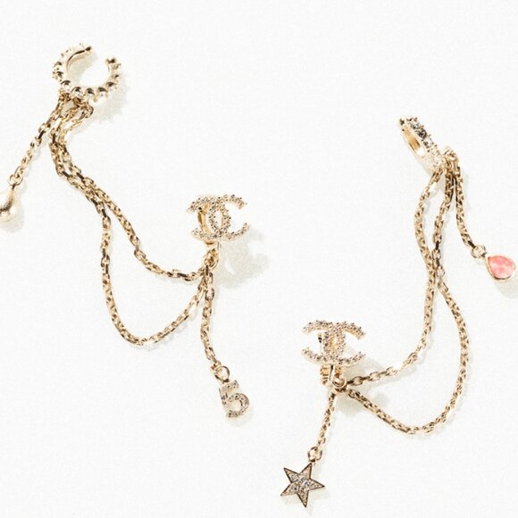 NIB Chanel Fringe 5 Figure Star Stud earrings - Picture 1 of 13